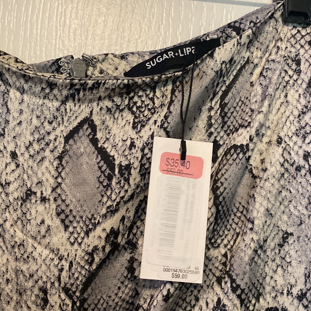 NWT - SNAKESKIN SKIRT - Picture 6 of 8